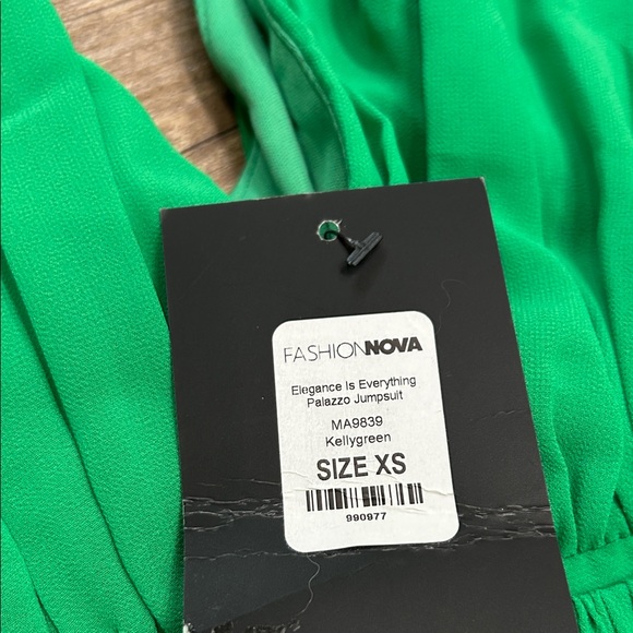 Fashion Nova Vibrant Green Belted Jumpsuit XS - Picture 7 of 11
